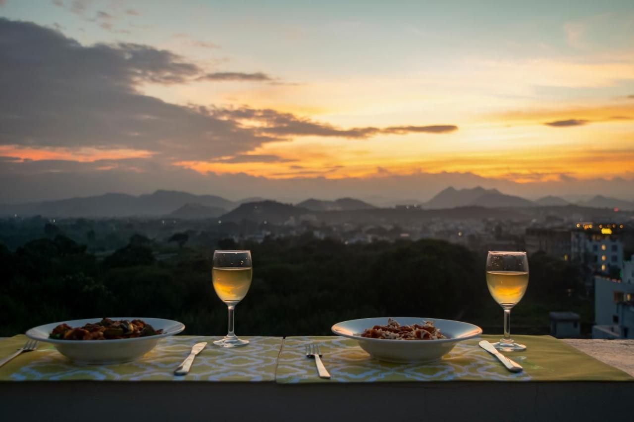 Akshay Niwas Boutique Luxury Hotel Udaipur Exterior foto