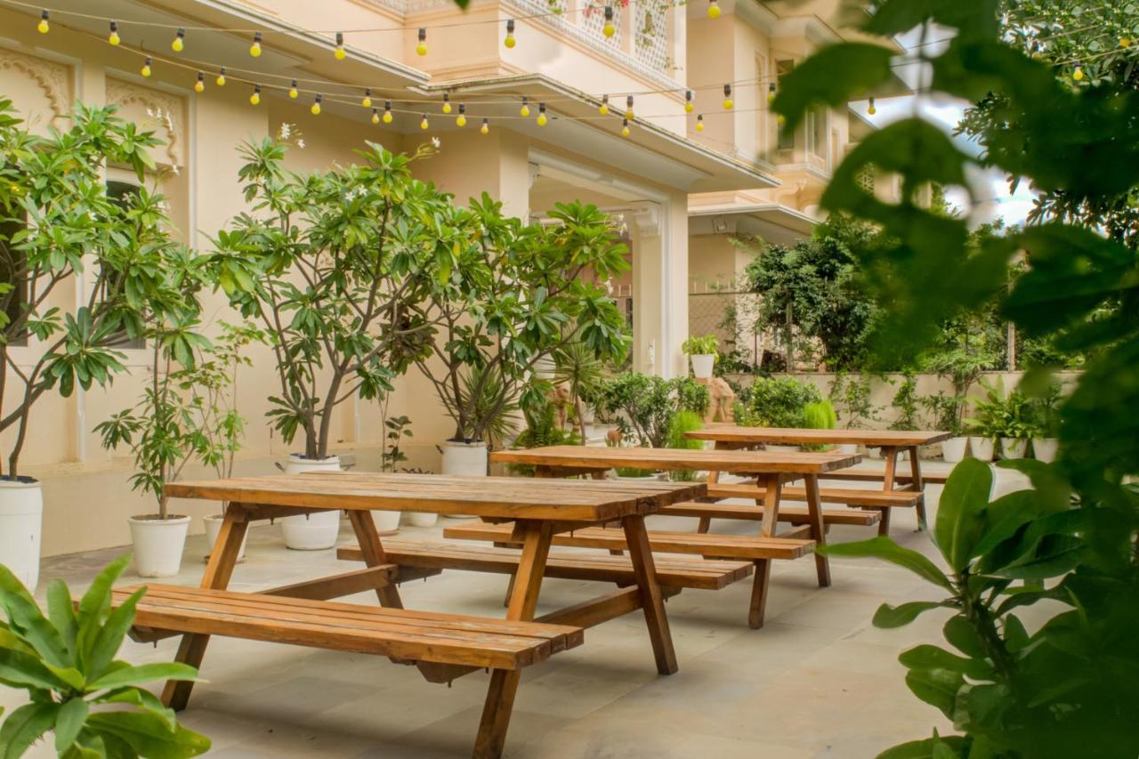Akshay Niwas Boutique Luxury Hotel Udaipur Exterior foto